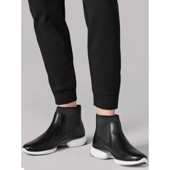 Cole HAAN Zerogrand Women’s 6.5B Waterproof Chelsea Boot Sneaker Shoes